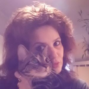 Meet your Posher, Monique